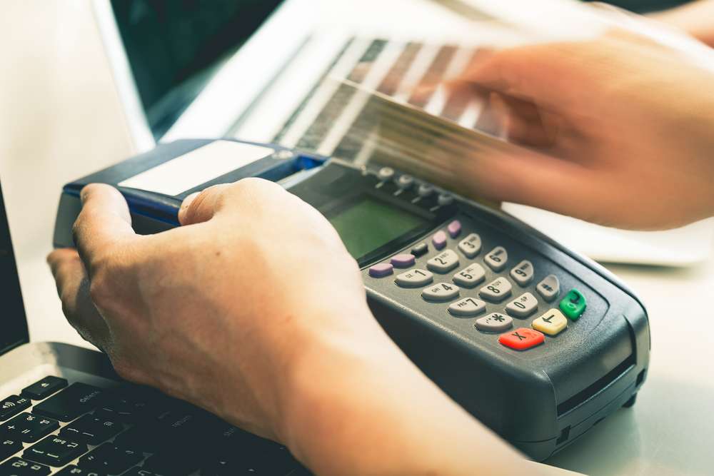 How Does Credit Card Payment Processing Services Help Small Businesses